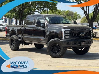 2025 Ford Super Duty F-250 SRW LARIAT PRO Shop