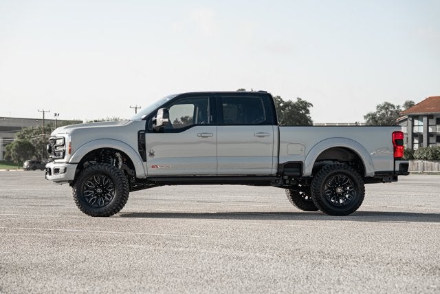 2026 Ford Super Duty F-250 SRW LARIAT BLACK WIDOW
