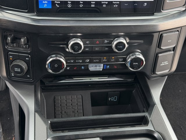 2026 Ford Super Duty F-250 SRW LARIAT PRO Shop Custom