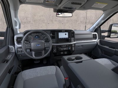 2026 Ford Super Duty F-350 SRW XLT