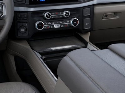 2027 Ford Super Duty F-350 DRW Platinum®