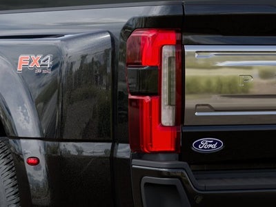 2027 Ford Super Duty F-350 DRW Platinum®