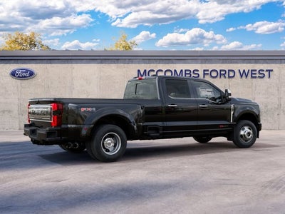 2027 Ford Super Duty F-350 DRW Platinum®
