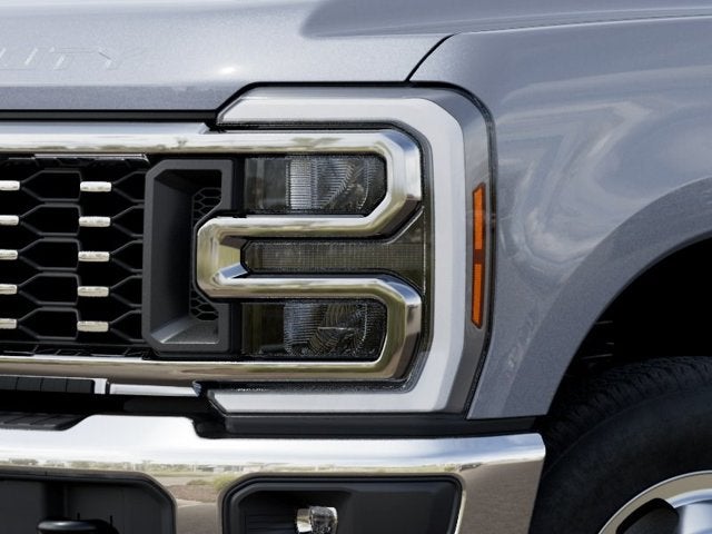 2027 Ford Super Duty F-350 DRW Lariat®