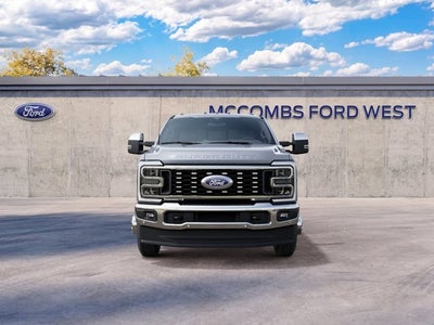 2027 Ford Super Duty F-350 DRW Lariat®
