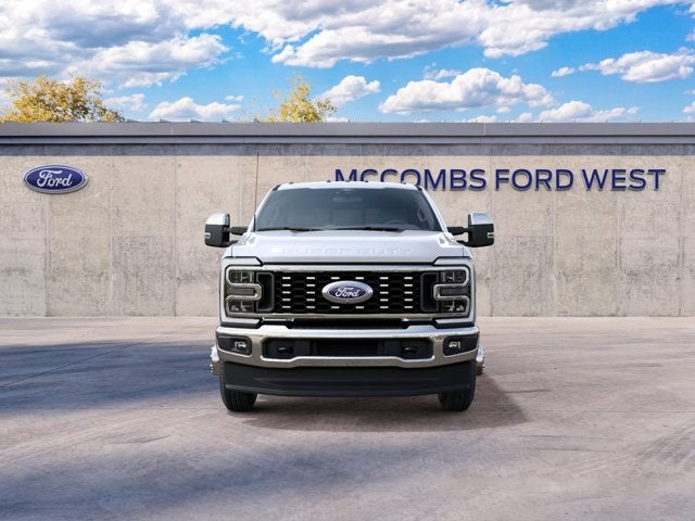2027 Ford Super Duty F-350 DRW Lariat®