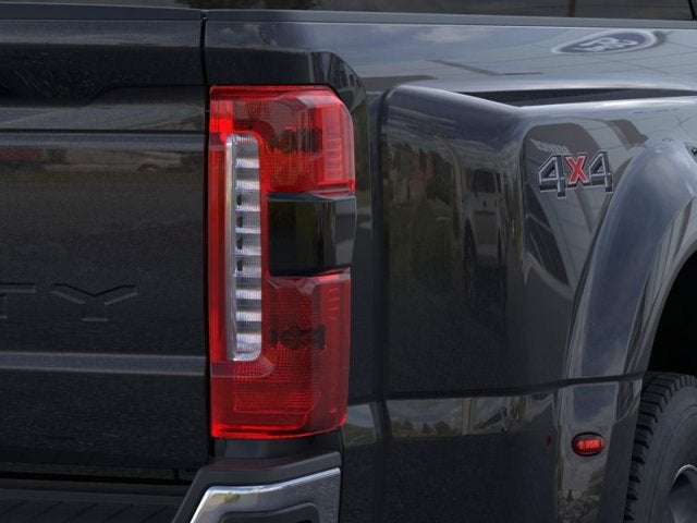 2026 Ford Super Duty F-450 DRW Lariat