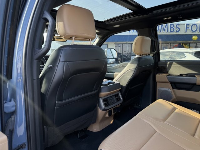 2023 Ford Super Duty F-450 DRW Lariat