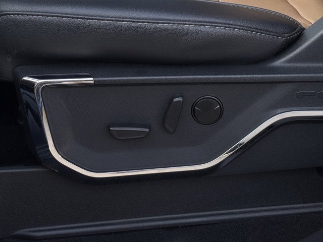 2023 Ford Super Duty F-450 DRW Lariat