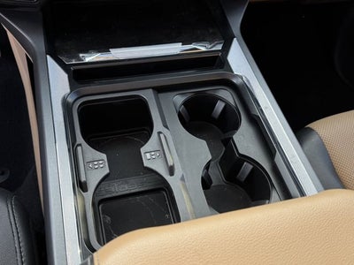 2023 Ford Super Duty F-450 DRW Lariat