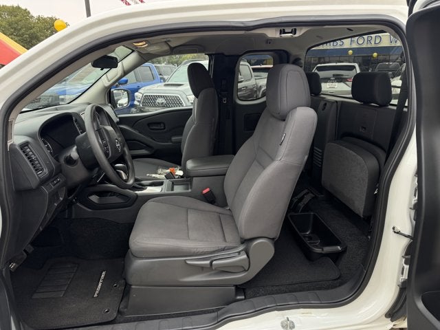 2023 Nissan Frontier S