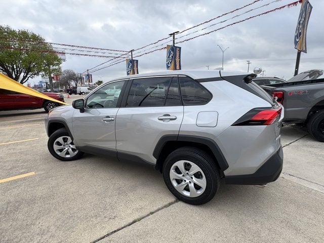 2025 Toyota RAV4 LE