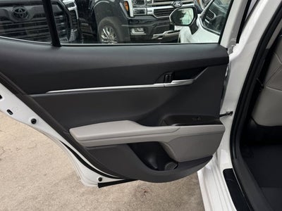 2024 Toyota Camry Hybrid SE