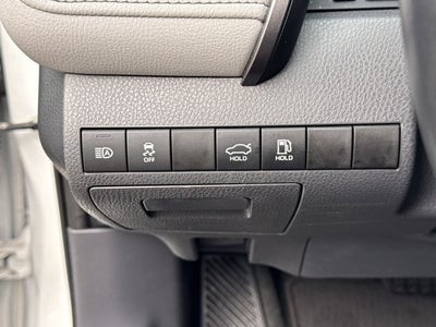 2024 Toyota Camry Hybrid SE