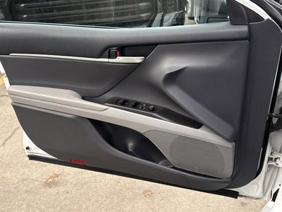 2024 Toyota Camry Hybrid SE