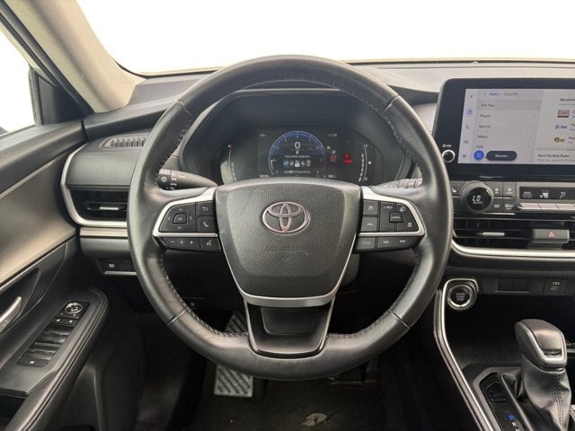2025 Toyota Grand Highlander LE
