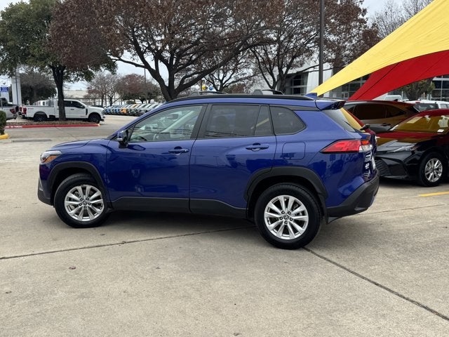 2024 Toyota Corolla Cross LE
