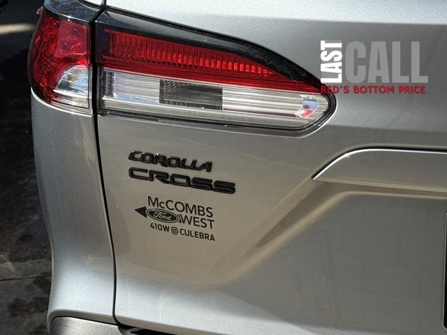 2024 Toyota Corolla Cross Hybrid SE