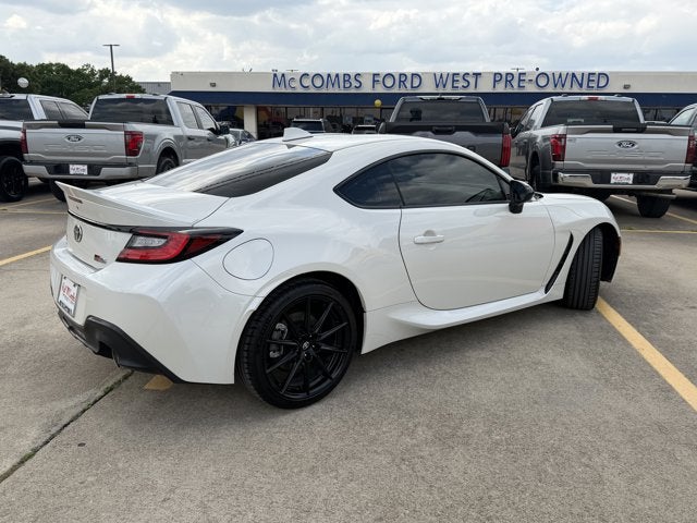 2025 Toyota GR86 Premium