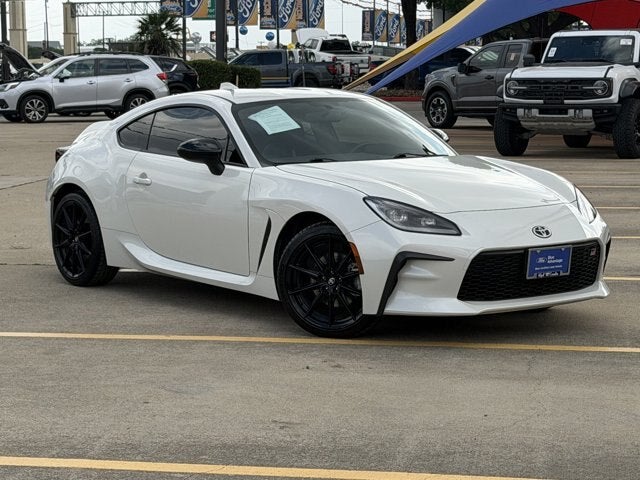 2025 Toyota GR86 Premium