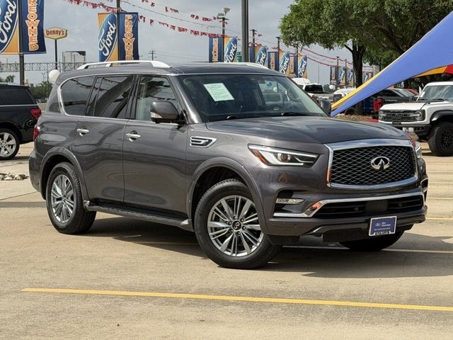 2024 INFINITI QX80 LUXE