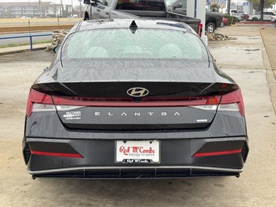 2025 Hyundai Elantra Hybrid Limited