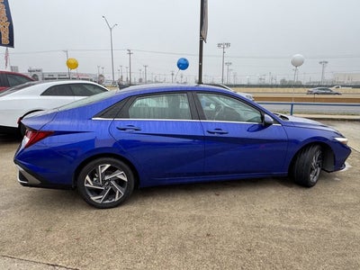 2025 Hyundai Elantra Hybrid Limited
