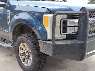 2017 Ford Super Duty F-350 SRW XLT