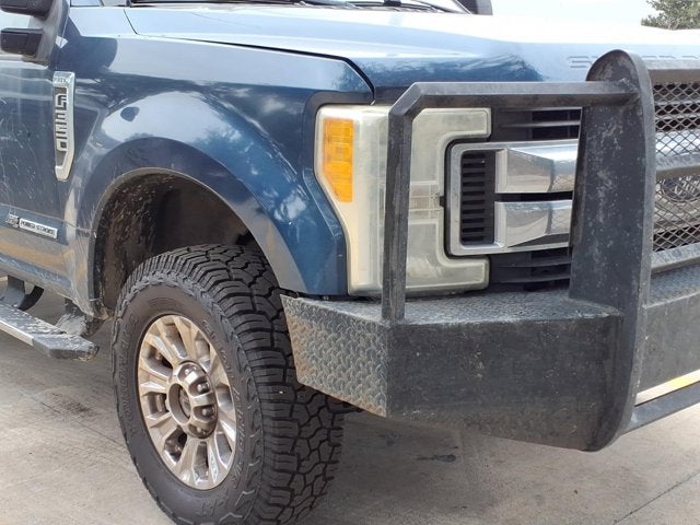 2017 Ford Super Duty F-350 SRW XLT
