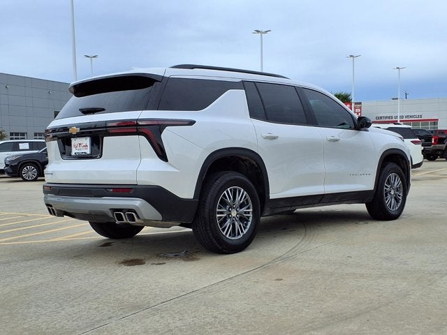 2025 Chevrolet Traverse FWD LT