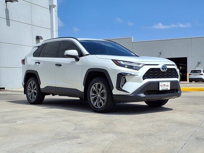 2022 Toyota RAV4 Hybrid XLE Premium