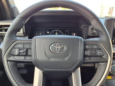 2025 Toyota Tacoma 4WD SR5