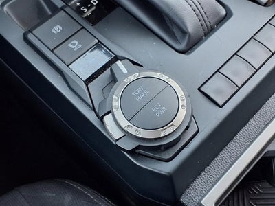 2025 Toyota Tacoma 4WD SR5