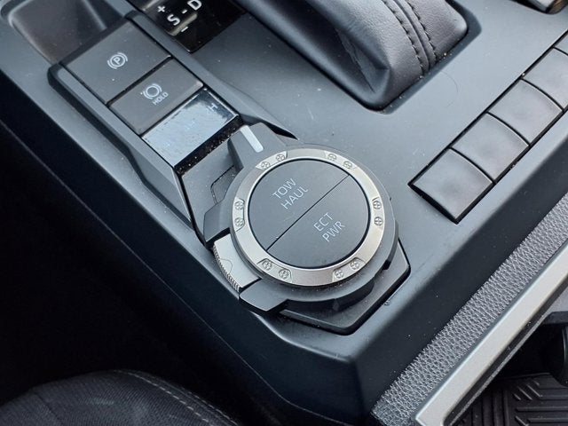 2025 Toyota Tacoma 4WD SR5