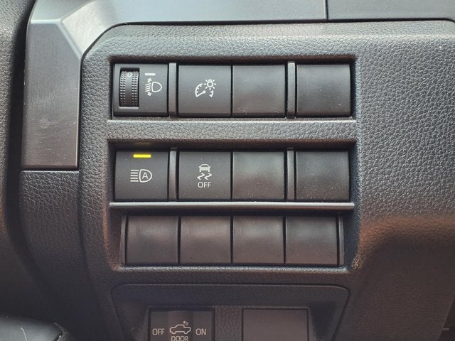 2025 Toyota Tacoma 4WD SR5