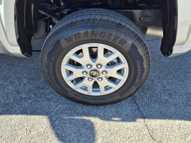 2025 Toyota Tacoma 4WD SR5