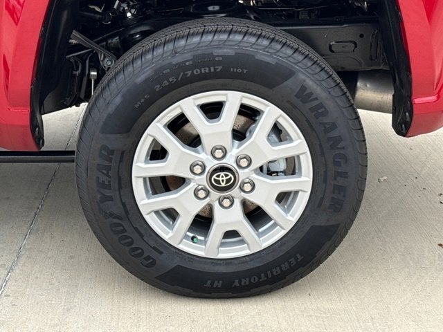 2025 Toyota Tacoma SR5