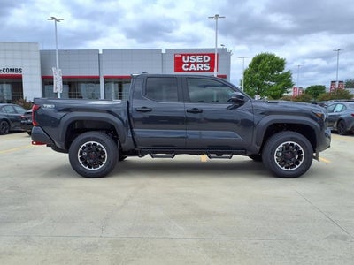 2026 Toyota Tacoma TRD Off Road Hybrid