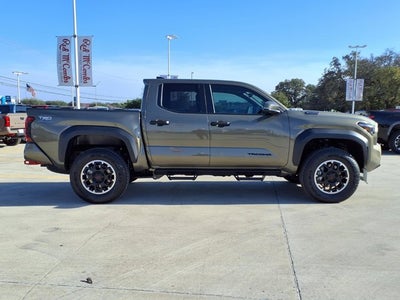 2026 Toyota Tacoma TRD Off Road Hybrid