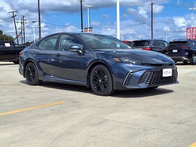 2026 Toyota Camry SE