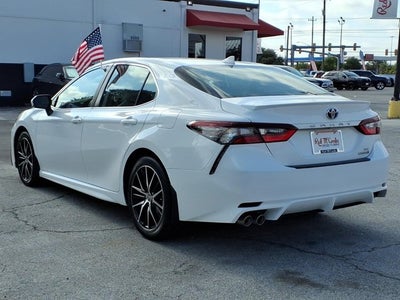 2024 Toyota Camry Hybrid SE