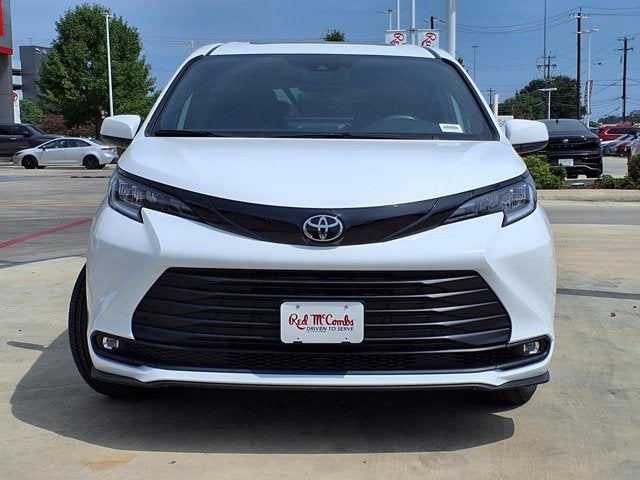 2026 Toyota Sienna Woodland Edition