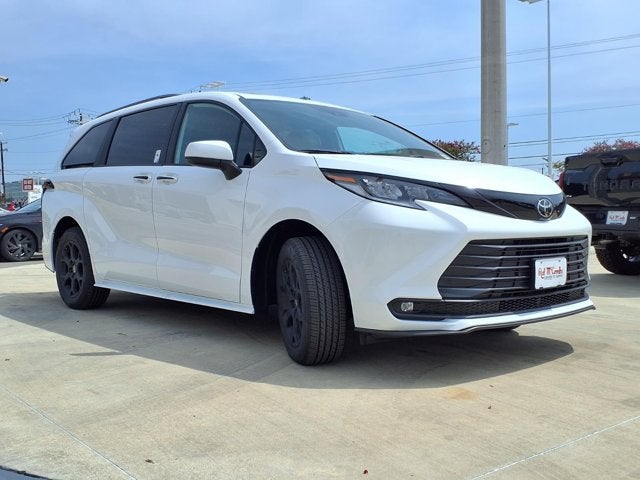 2026 Toyota Sienna Woodland Edition
