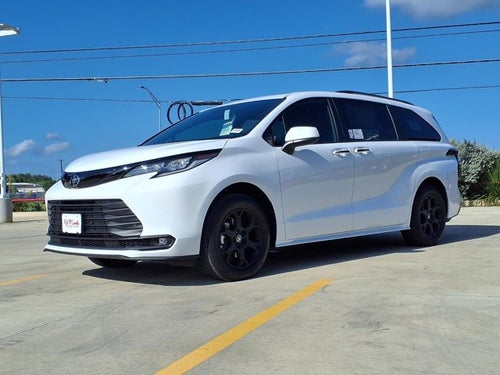 2026 Toyota Sienna Woodland Edition