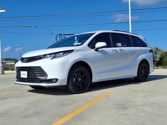 2026 Toyota Sienna Woodland Edition