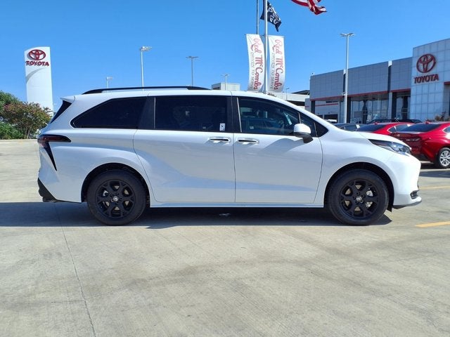 2026 Toyota Sienna Woodland Edition