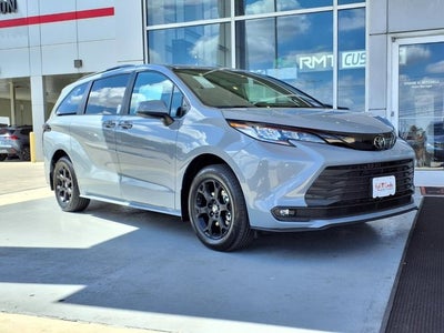 2026 Toyota Sienna Woodland Edition