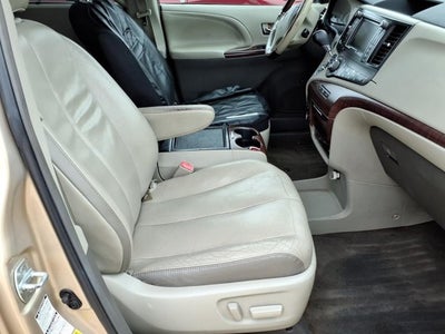 2013 Toyota Sienna XLE