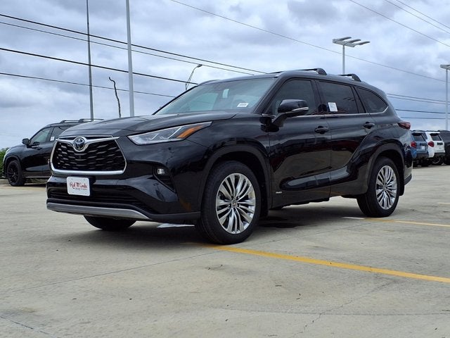 2026 Toyota Highlander Hybrid Platinum