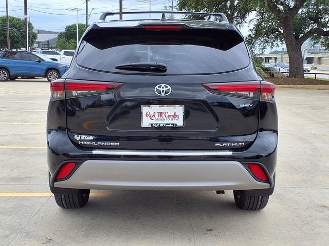 2026 Toyota Highlander Hybrid Platinum